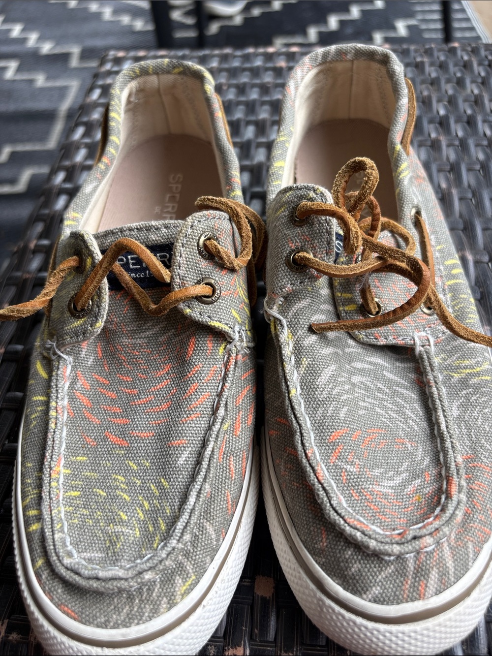 Women’s Sperry Top Sider Bahama fish circle fashion boat shoes